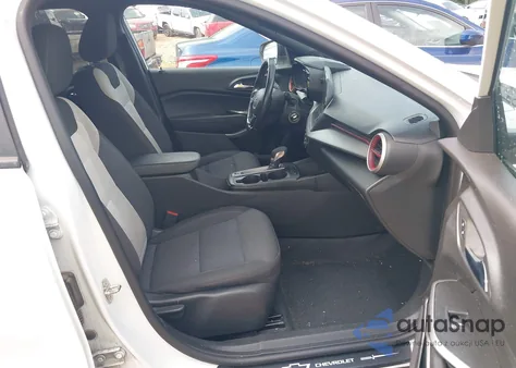 2024 Chevrolet Trax Fwd 1Rs из США, поврежденный, VIN KL77LGE26RC034378